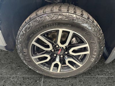 2023 GMC Sierra 1500 4WD Crew Cab Short Box AT4