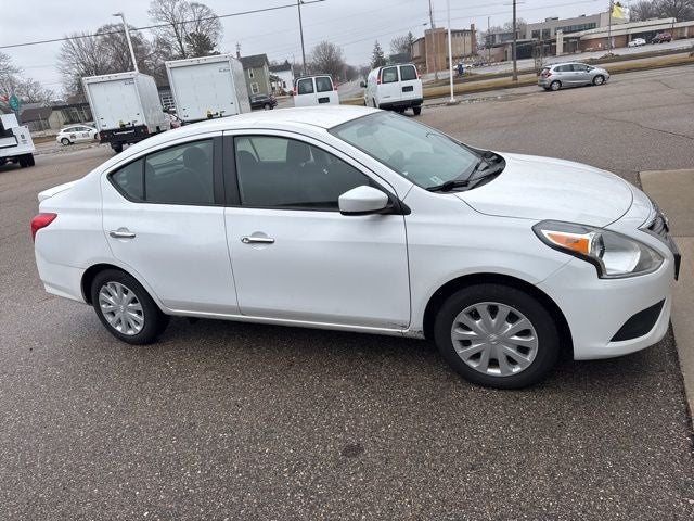2015 Nissan Versa 1.6 S