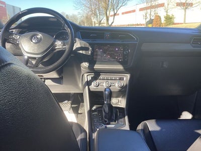 2018 Volkswagen Tiguan 2.0T SEL 4Motion
