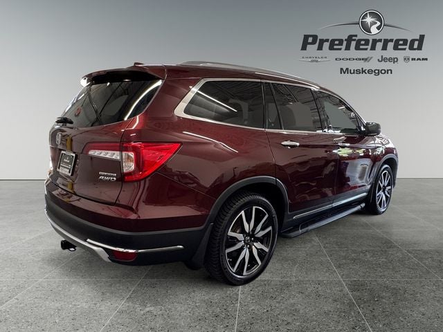 2022 Honda Pilot AWD Touring 8 Passenger