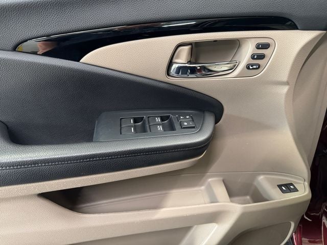 2022 Honda Pilot AWD Touring 8 Passenger