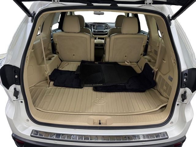 2016 Toyota Highlander Limited V6