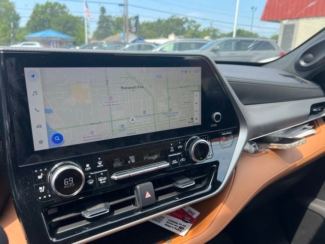 2023 Toyota Highlander Platinum