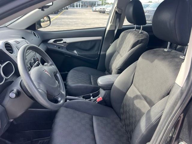 2010 Pontiac Vibe Base