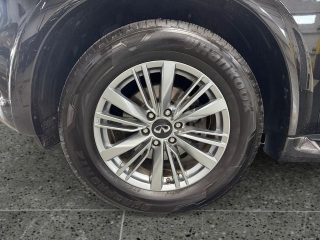 2018 INFINITI QX80 Base 5.6 Liter V8 4WD