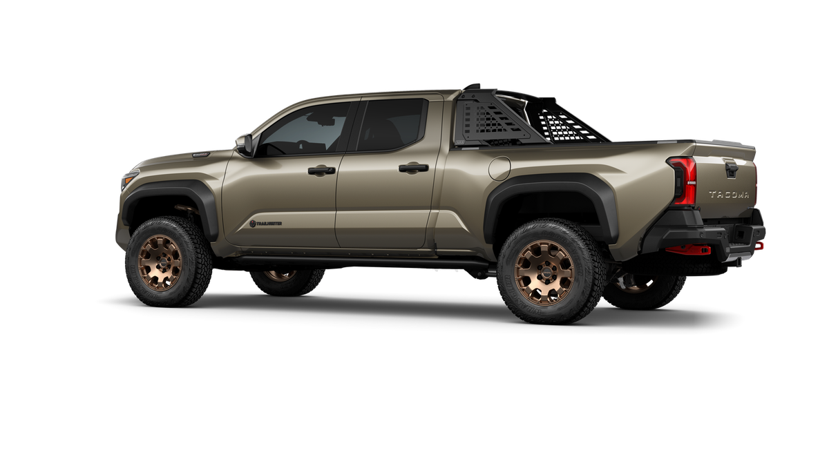 2026 Toyota Tacoma i-FORCE MAX Tacoma Trailhunter