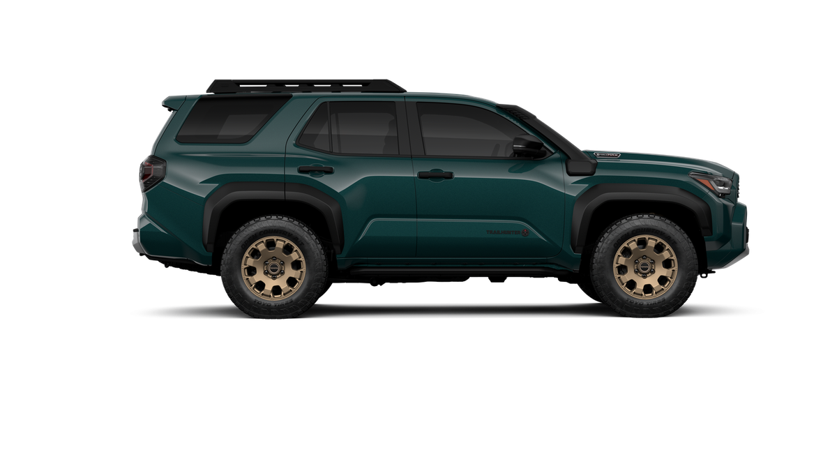 2026 Toyota 4Runner i-FORCE MAX 4Runner Trailhunter